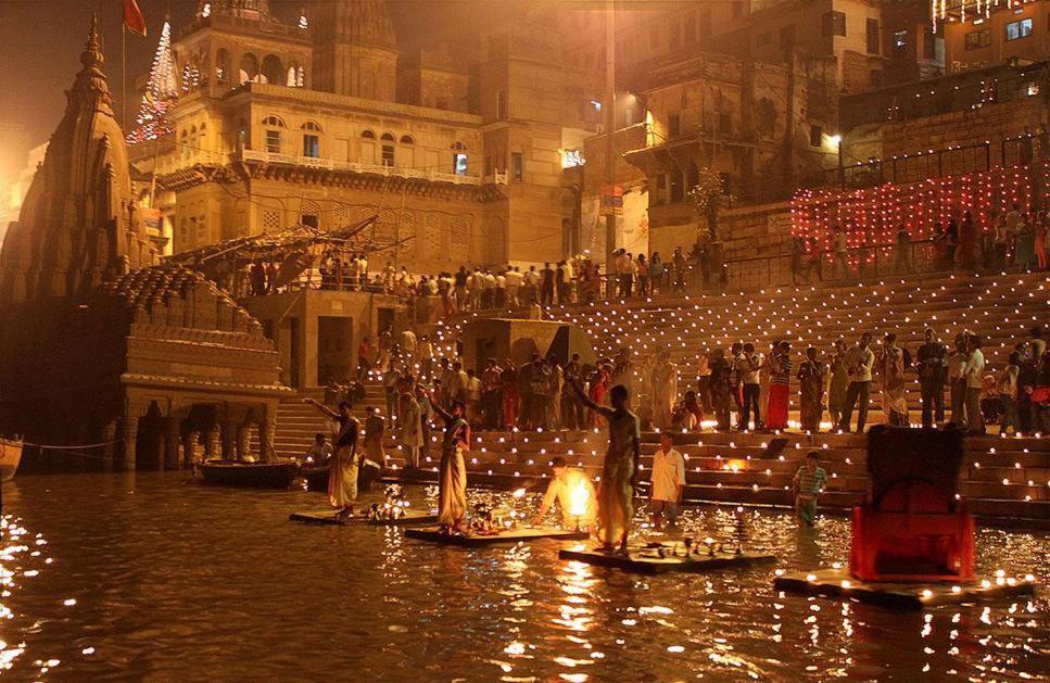 Varanasi Paradise Exteriör bild
